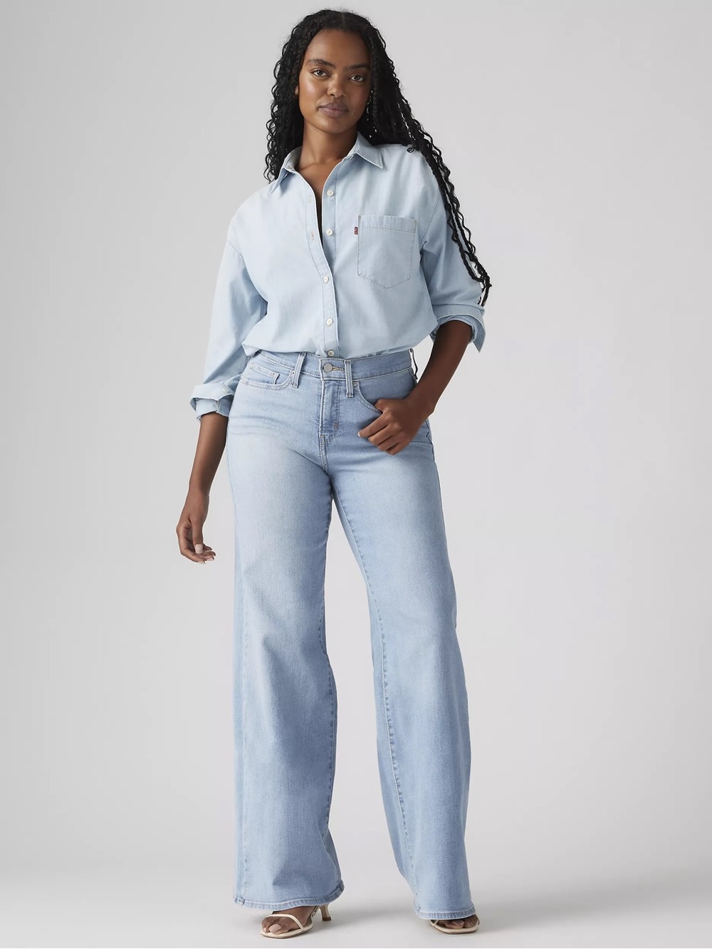 NWT Levi’s 318 Shaping Wide Leg Jeans